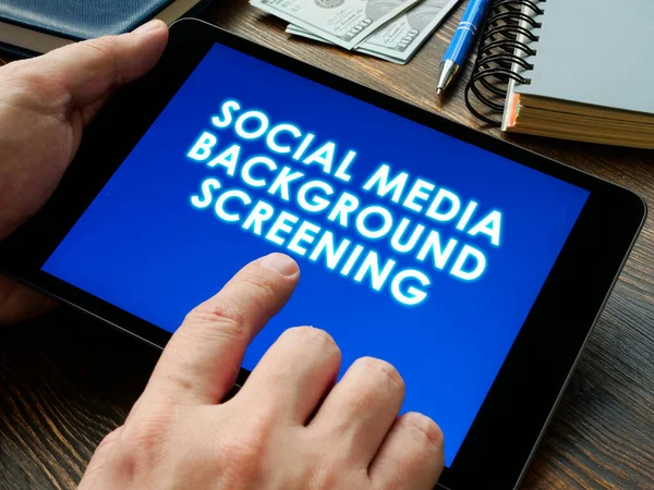 Sociale Media Achtergrond Screening Check Tablet — Stockfoto