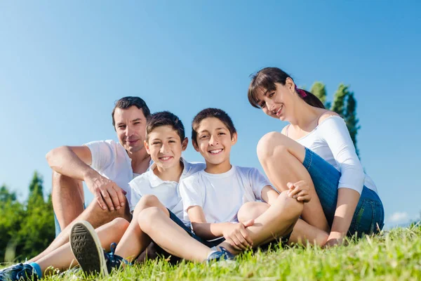 Family Dressed White Park Summer Sitting Meadow — Stock Photo, Image