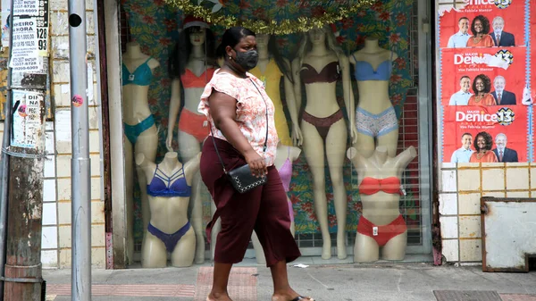 Fat Woman Wearing Face Mask Street — Stock Photo, Image