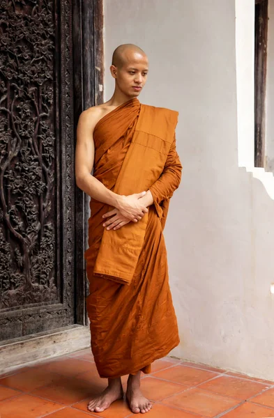 Moines Bouddhistes Temple Wat Mahathat Sukhothai — Photo