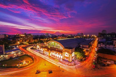 Hua Lamphong gece vakti