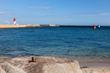 Guilvinec Deniz Feneri 'nin manzaralı çekimi