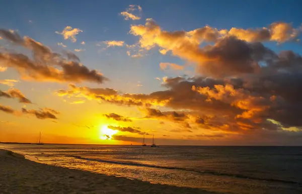 Rustige Zonsondergang Scène Aan Zee Saint Kitts Nevis — Stockfoto
