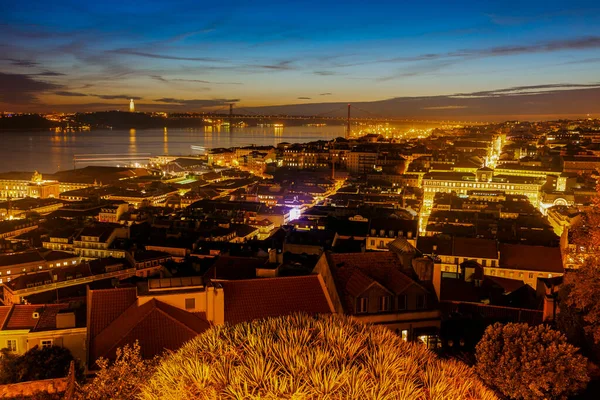 Πανόραμα Της Λισαβόνας Νύχτα — Φωτογραφία Αρχείου