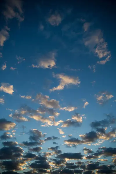 Bewölkter Himmel Der Morgendämmerung — Stockfoto