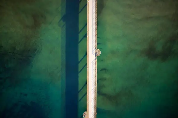 Denize Giden Yolun Havadan Görünüşü — Stok fotoğraf