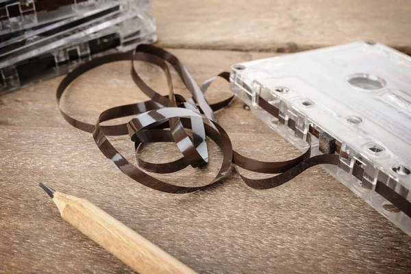 Tonbandkassette Auf Holztisch — Stockfoto