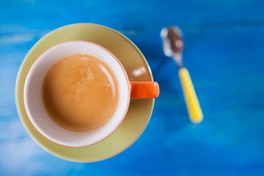 Bir fincan kahve. Yakın çekim.