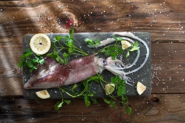 Fresh Raw Squid Wooden Table — Stock fotografie