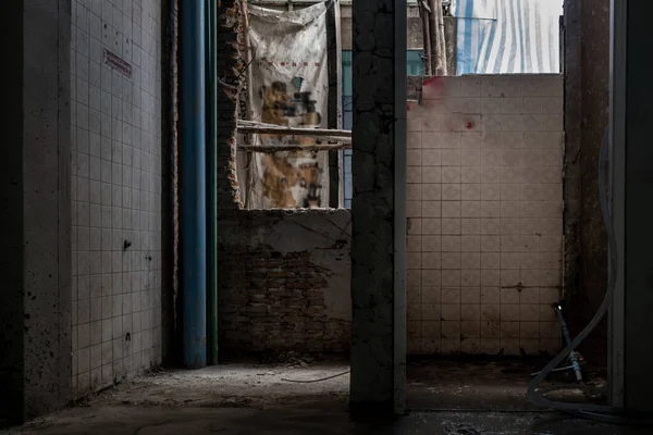 Old Abandoned Building Interior Being Renovated — Stock Photo, Image