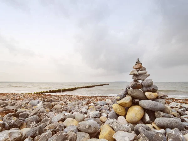 Pyramid Sea Stones Pebbles Sea Shore Seascape — Zdjęcie stockowe
