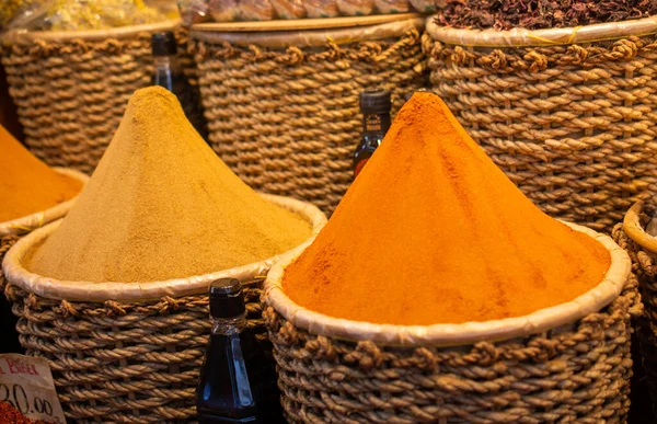 Colorful Spices Turkish Grand Spice Bazaar Istanbul Turkey — Stock Photo, Image