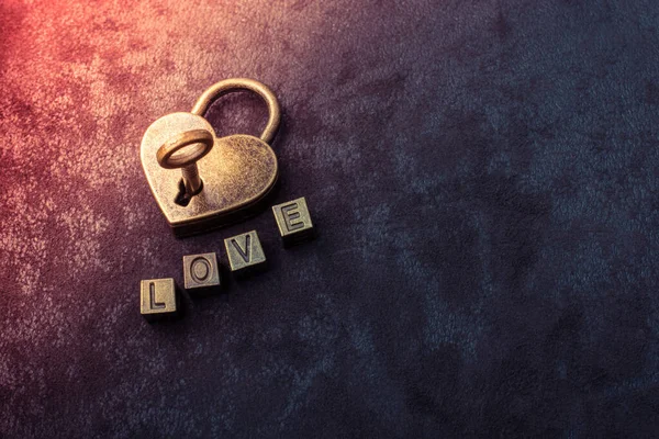 Love Shaped Padlock Key Love Wording — Stock Photo, Image