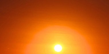 Arka plan için güzel dramatik gün batımı manzarası