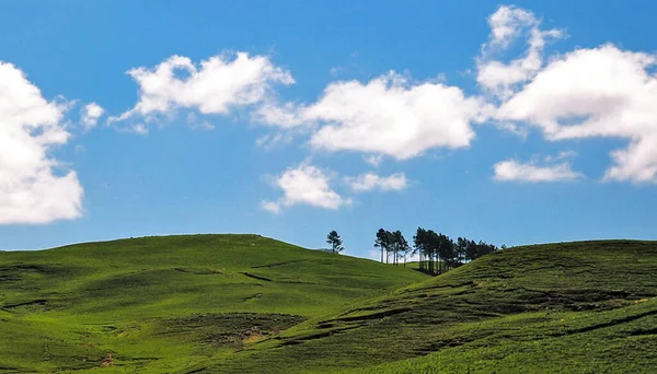 山と青空の風景 — ストック写真