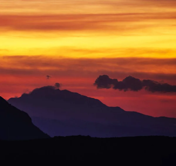 Krajina Krásných Hor Při Západu Slunce — Stock fotografie