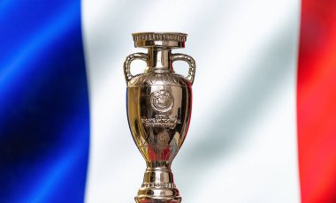 Avrupa Futbol Şampiyonası. kupa