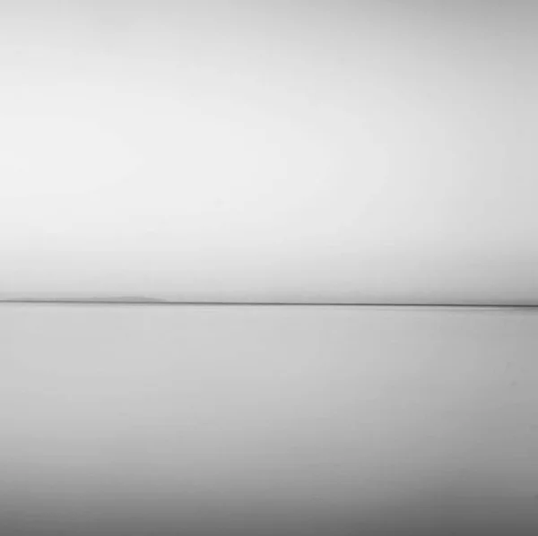 Пейзаж Морского Побережья Голубого Неба — стоковое фото