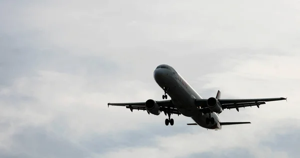 Airbus A321 Tam Company Flying Sky — Stock Photo, Image