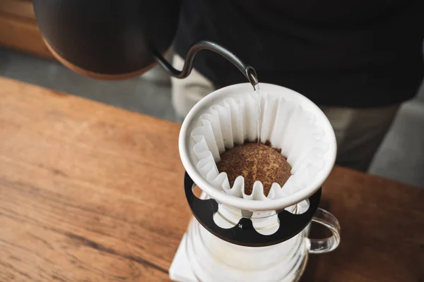 Barista Dripping Coffee Slow Coffee Bar Style — Stock Photo, Image