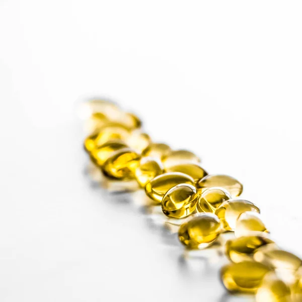 Vitamine Gouden Omega Pillen Voor Gezonde Voeding Visolie Voedingssupplement Pil — Stockfoto