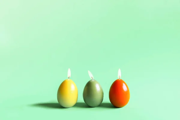 Tradycyjny Wystrój Wielkanocny Świece Parafinowe Kolorze Jasnym — Zdjęcie stockowe