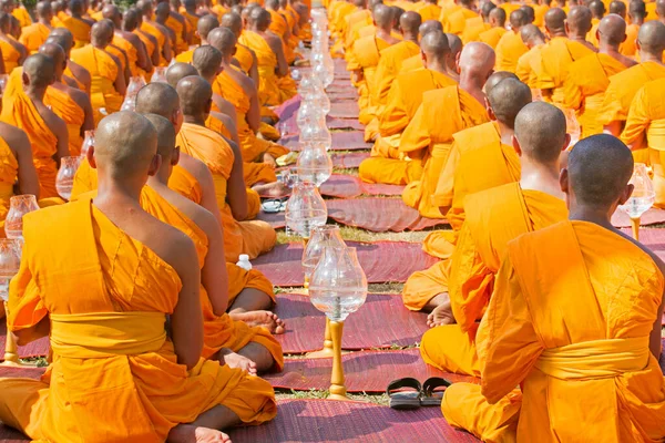Buddhist Monks Pray Buddha Candles Chiang Rai — Stock Photo, Image