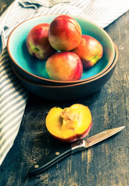 Taze organik şeftali yakın çekim