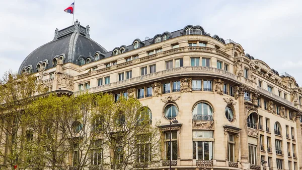 Prachtige Gevel Van Historisch Gebouw Van Parijs Frankrijk April 2019 — Stockfoto