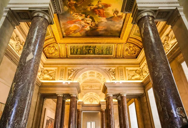 Paris France April 2019 Richly Decorated Louvre Museum Beautiful Ceiling — Stock Photo, Image
