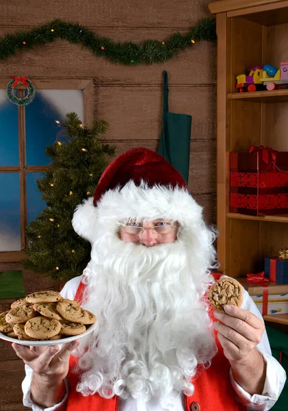Santa Claus His Workshop Plate Freh Baked Cookies — Stock Photo, Image