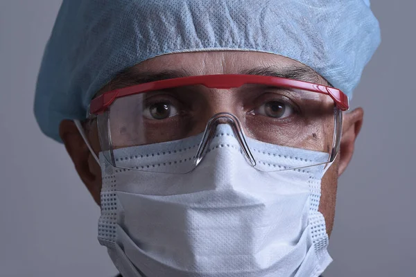Portret Van Een Medische Professional Die Zijn Persoonlijke Beschermingsmiddelen Draagt — Stockfoto