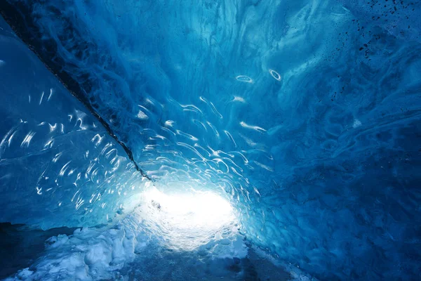 Grotte Glace Dans Lagon Bleu — Photo