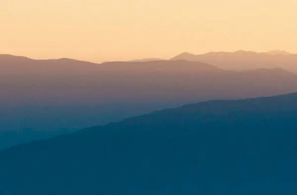 Krajina Krásných Hor Při Západu Slunce — Stock fotografie