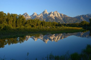 Yansımalı Grand Teton Ulusal Parkı