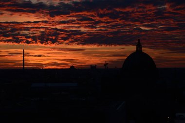 Berlin Şafakta Şehir Manzarası