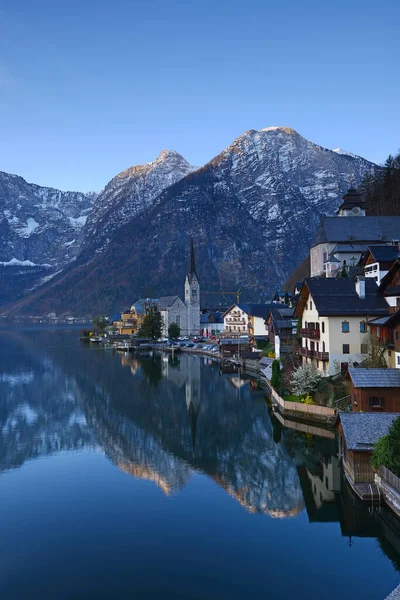 Hallstatt Los Alpes Vista Ciudad Vieja Junto Lago Austria —  Fotos de Stock