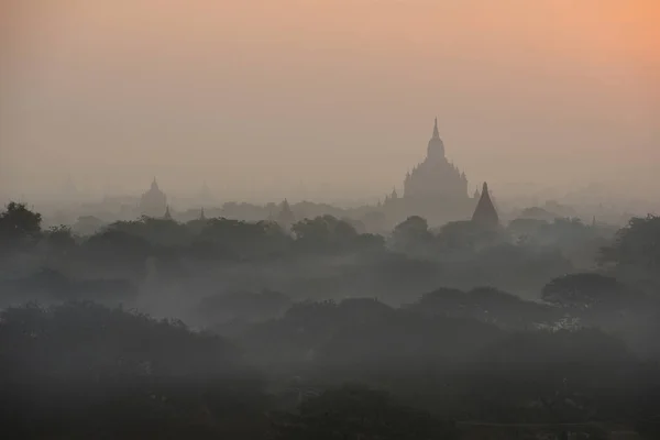 清晨的巴甘景观 — 图库照片