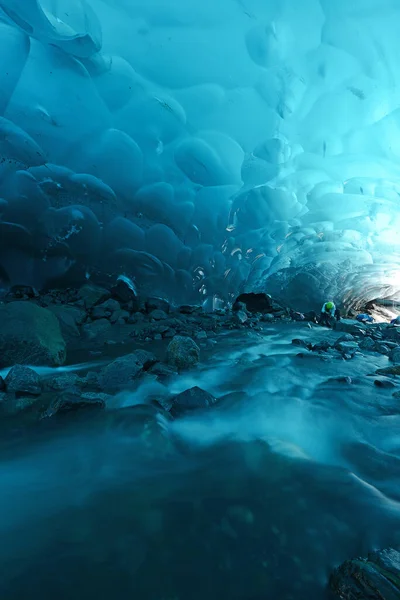 Grotta Ghiaccio Alaska — Foto Stock