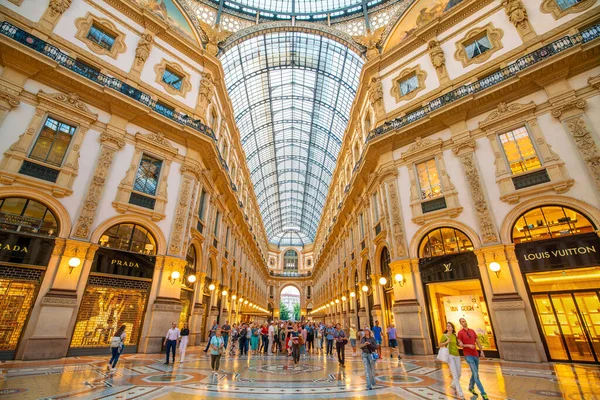 Galleria Vittorio Emanuele Una Delle Zone Commerciali Più Frequentate Milano — Foto Stock