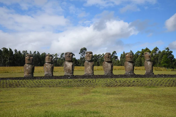 Blue Sky Ahu Tahai Desde Easter Island — Foto de Stock