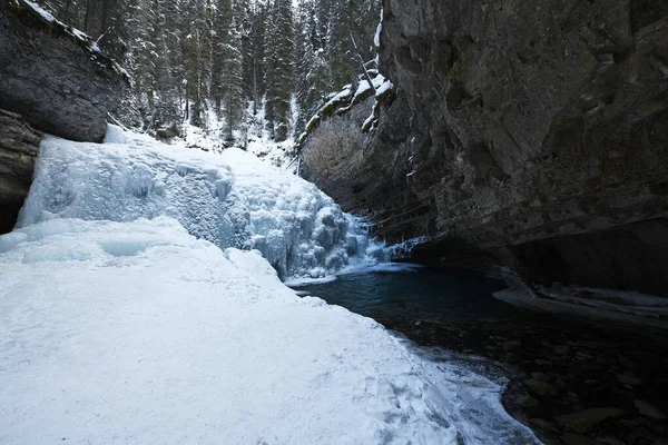 Johnston Canyon Banff Winter Snow — Foto Stock
