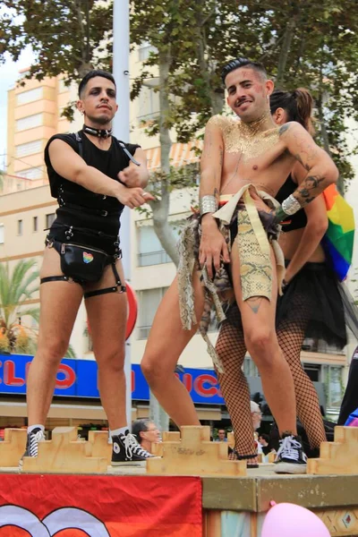 Lidé Tančí Baví Gay Pride Parade Benidormu — Stock fotografie