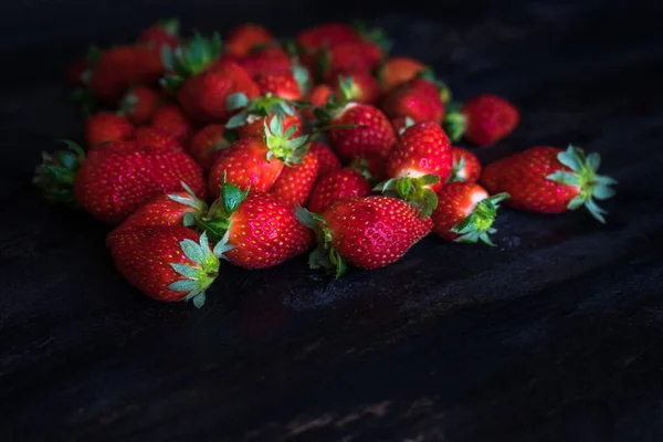 Primer Plano Fresas Orgánicas Frescas Mesa Para Fondo — Foto de Stock