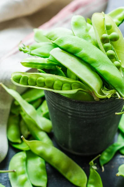 Close Shot Fresh Organic Green Peas Tabletop Background — Stock Photo, Image