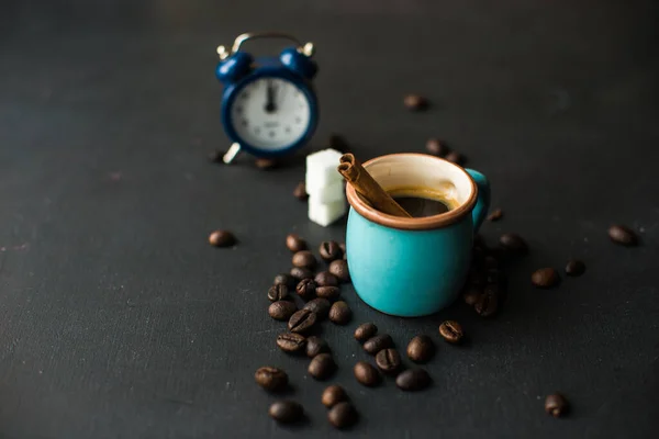 Kaffeepause Konzept Getränk Und Geröstete Braune Bohnen — Stockfoto