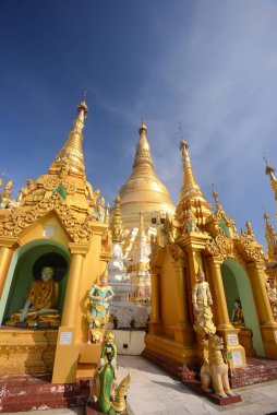 shwedagon golden pagoda, twilight, yangon, myanmar