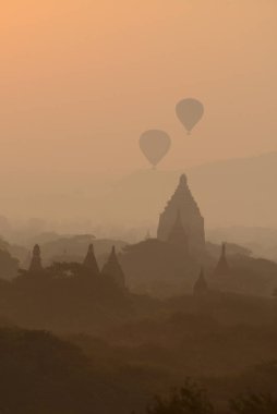 Balonlar çantanın içinde, Myanmar