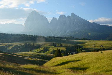 Alpe di Siusi dağ manzarası 