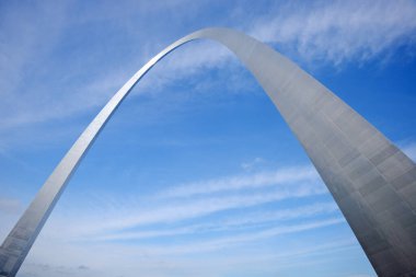 Güzel geçit kemerinin manzaralı çekimi, St. Louis, Missouri, ABD